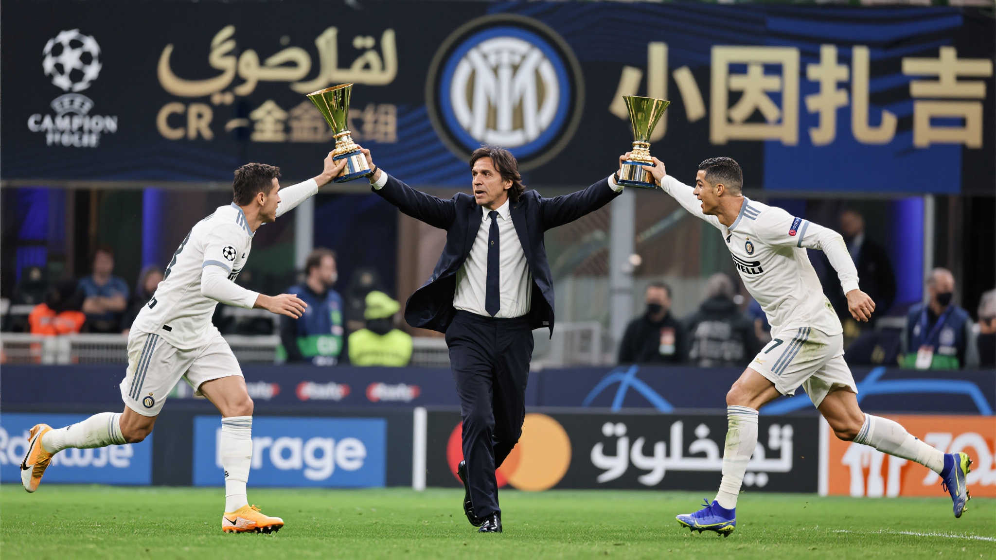 “小因扎吉”，全名西蒙尼·因扎吉，以其精准“两翼齐